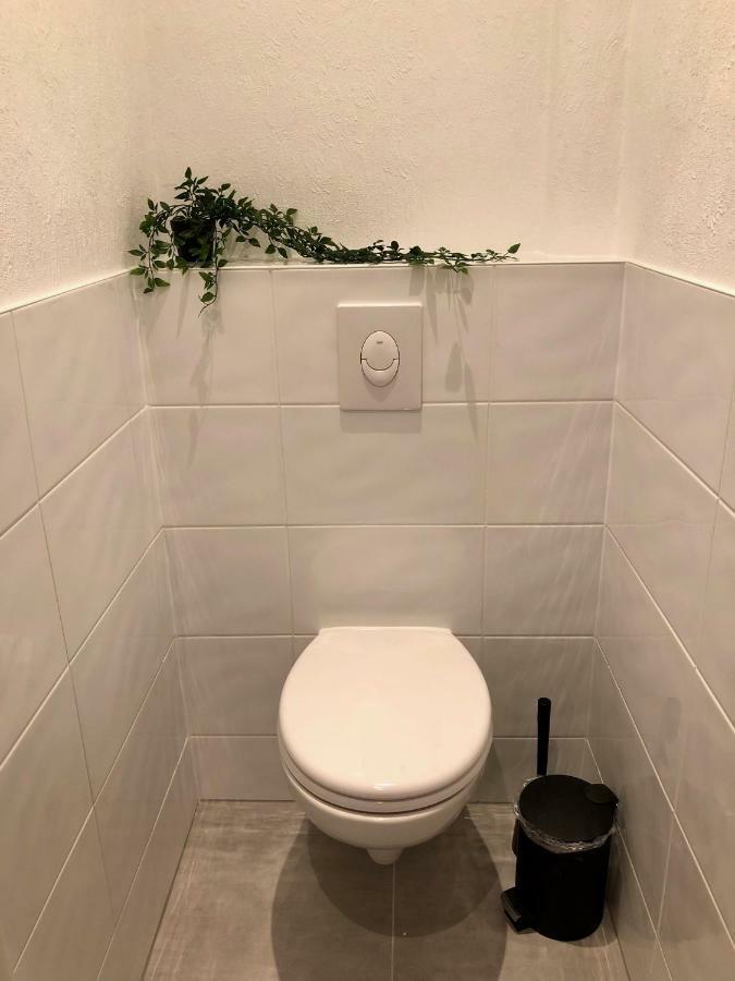 Appartement Grand 3 pièces stationnement gratuit dans la rue à Strasbourg Extérieur photo